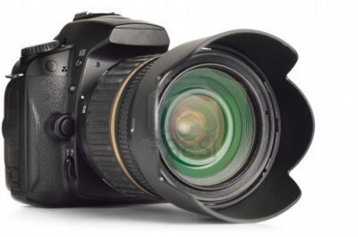 Koľko stojí profesionálny fotoaparát a čo je lepšie vybrať